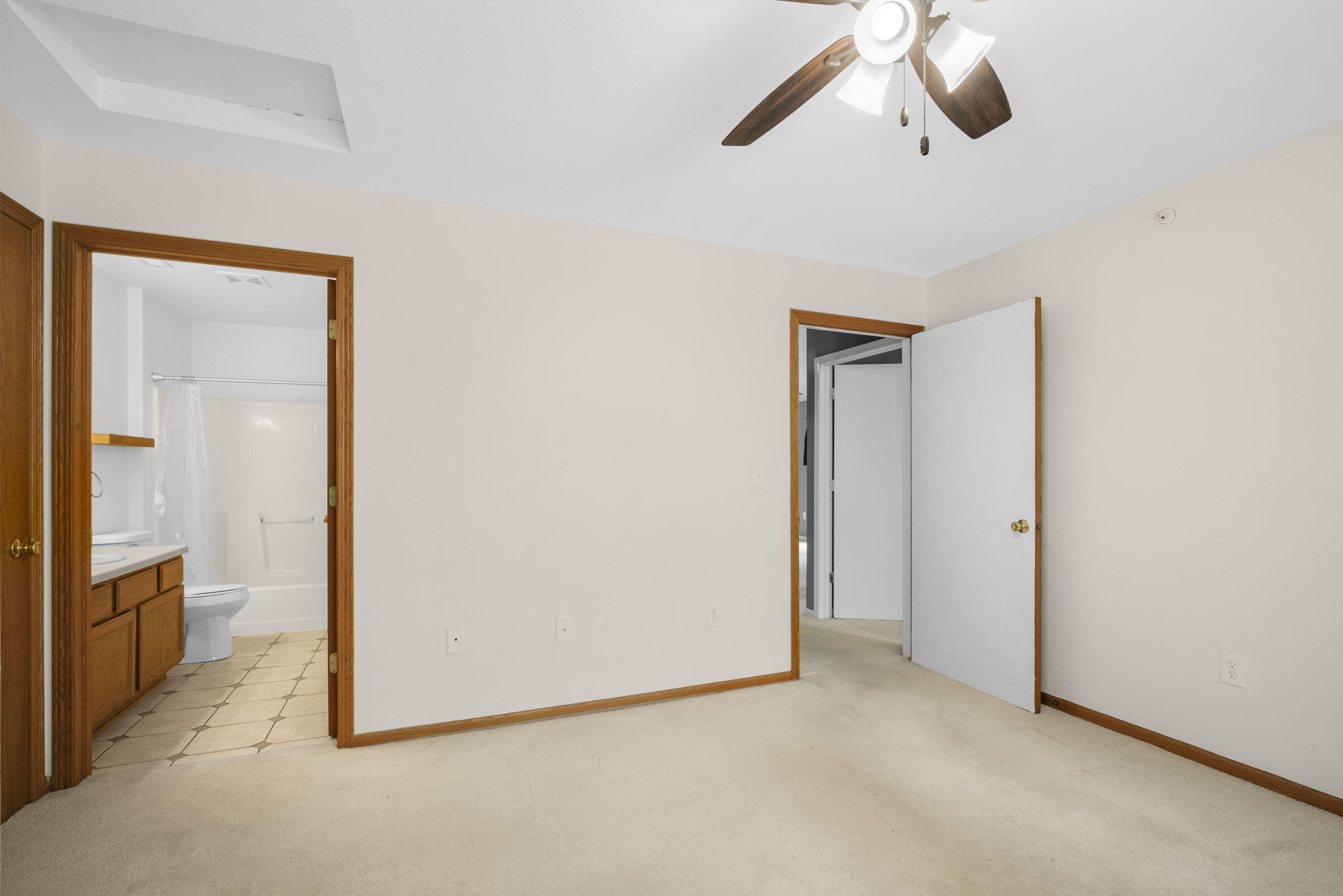 9322 West Loomis Road, Unit 5 Franklin, WI 53132 - Photo 10 of 19 Primary Bedroom