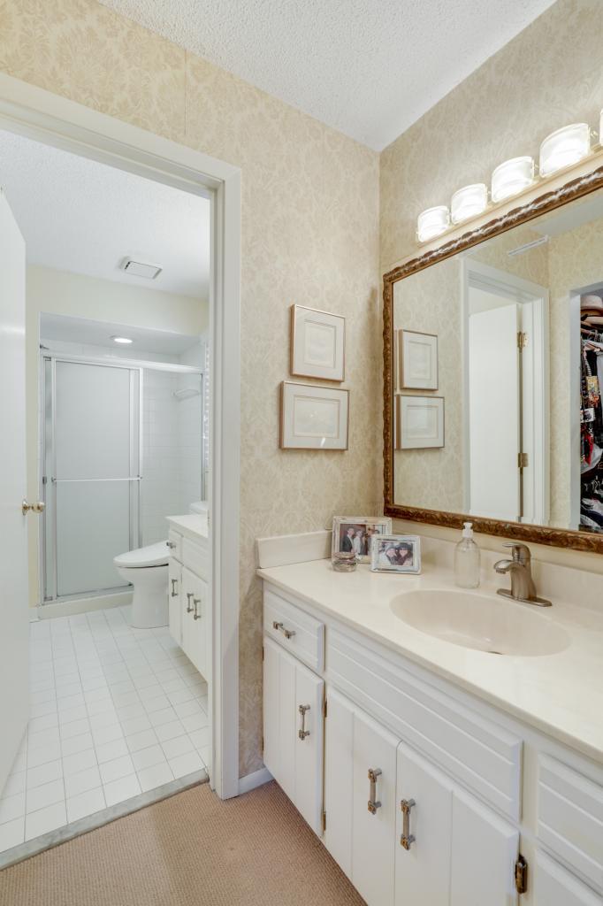 8753 Deer Path Eden Prairie, MN 55344 - Photo 21 of 43 Gallery Image 21