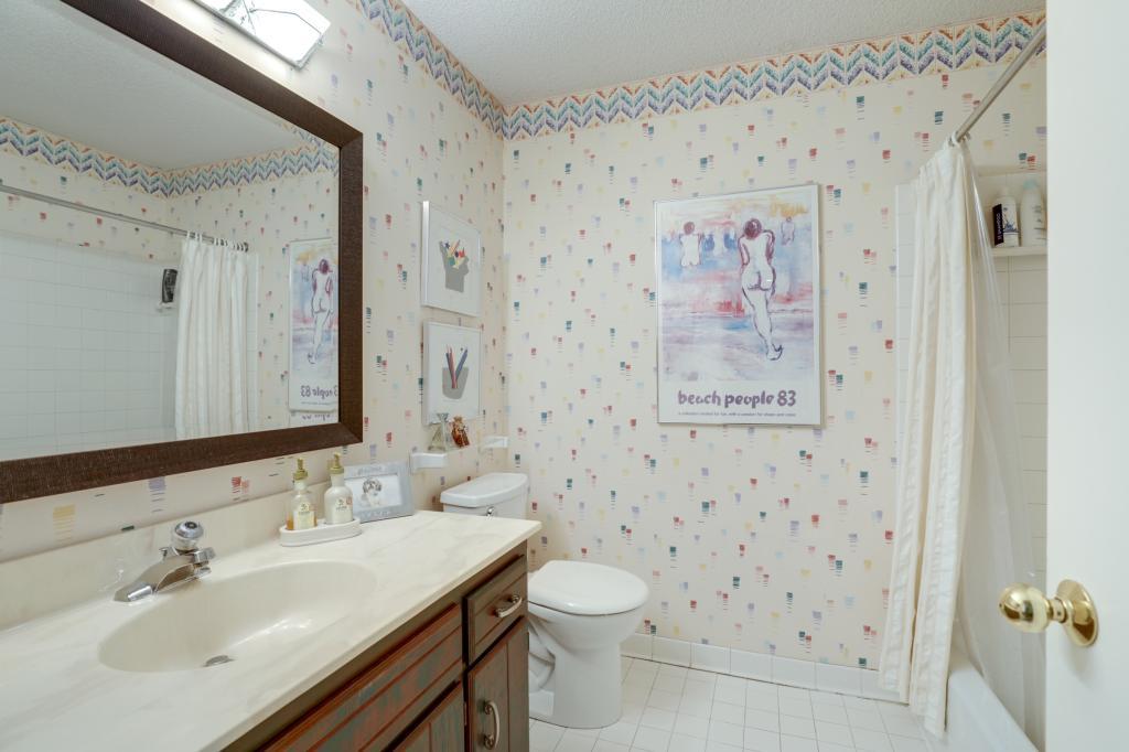 8753 Deer Path Eden Prairie, MN 55344 - Photo 27 of 43 Gallery Image 27