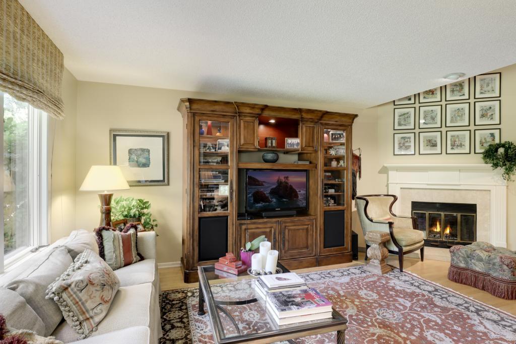 8753 Deer Path Eden Prairie, MN 55344 - Photo 6 of 43 Gallery Image 6