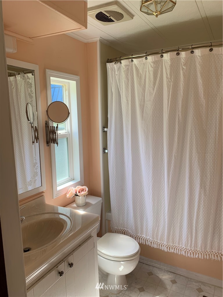 1885 Benson Road Point Roberts, WA 98281 - Photo 15 of 16