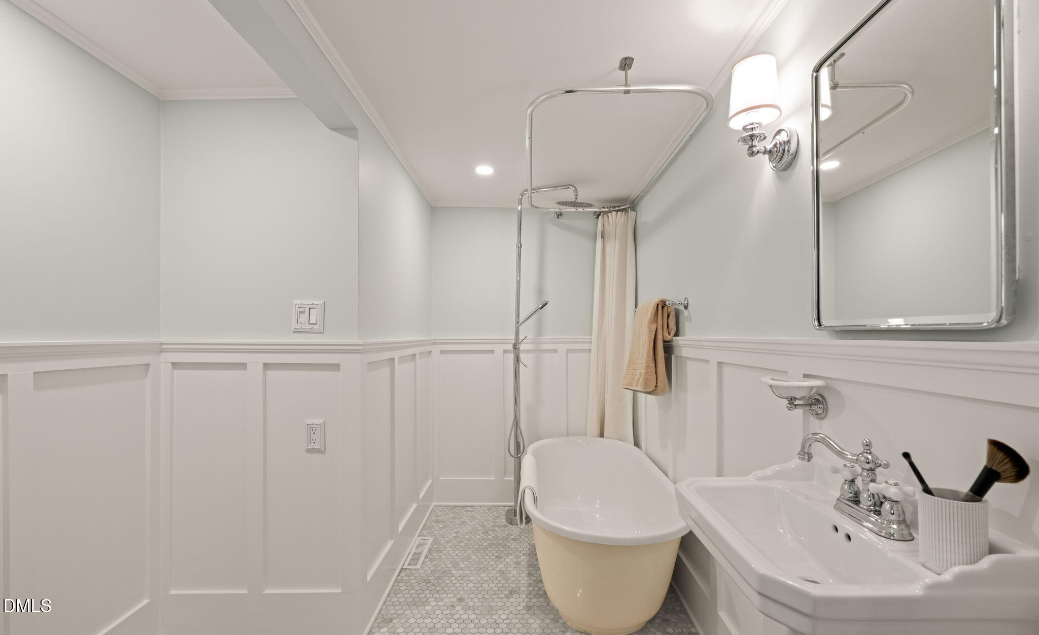 712 Dorothea Drive Raleigh, NC 27603 - Photo 32 of 47 36-web-or-mls-untitled-4