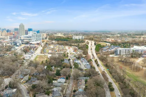 $599,900 | 712 Dorothea Drive, Raleigh, NC 27603