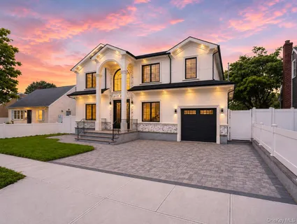 $1,650,000 | 26 Kingston Avenue, Hicksville, NY 11801