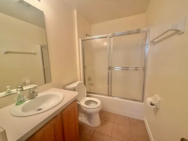 $302,500 | 231 Oak Branch Drive, Edgewater, FL 32141