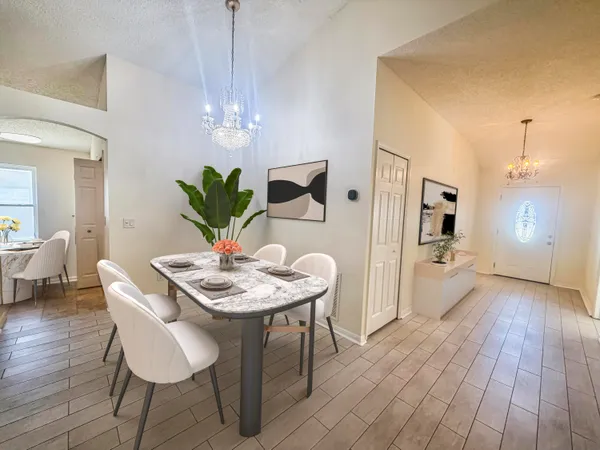 $302,500 | 231 Oak Branch Drive, Edgewater, FL 32141