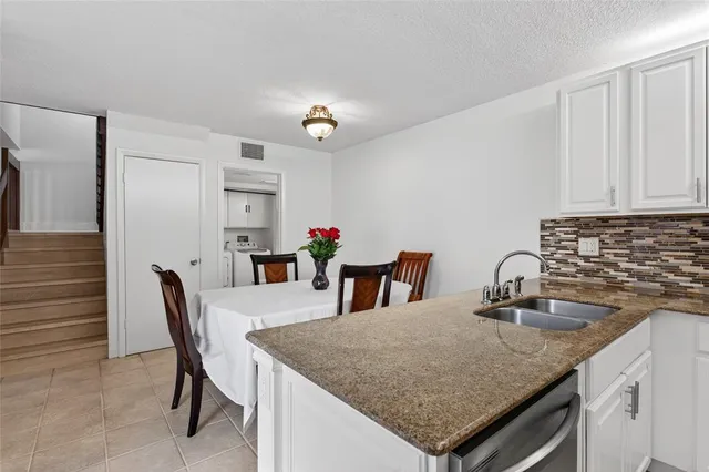 $385,000 | 6131 Northwest 55th Lane, Tamarac, FL 33319