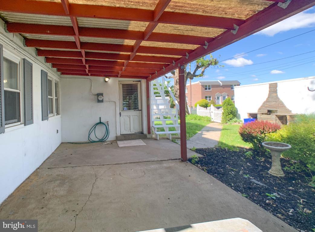 7936 Verree Road Philadelphia, PA 19111 - Photo 6 of 46 Back Patio