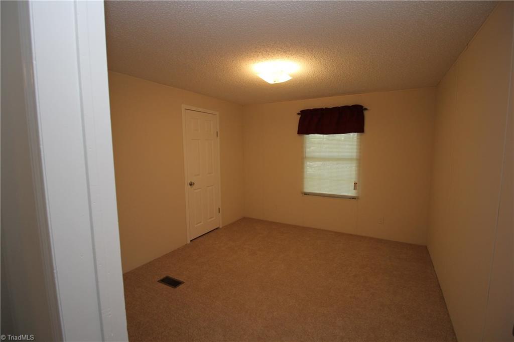 5735 Gumtree Road Winston-Salem, NC 27107 - Photo 11 of 28 Gallery Image 11