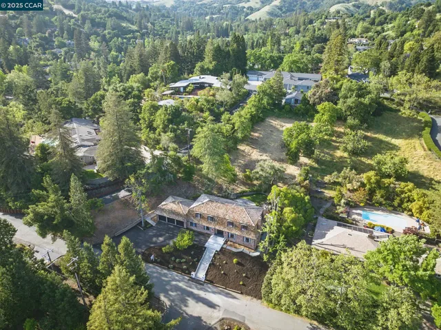 $2,995,000 | 3938 Los Arabis Drive, Lafayette, CA 94549