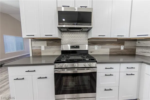 $1,995 | 517 Crony Avenue, Henderson, NV 89011