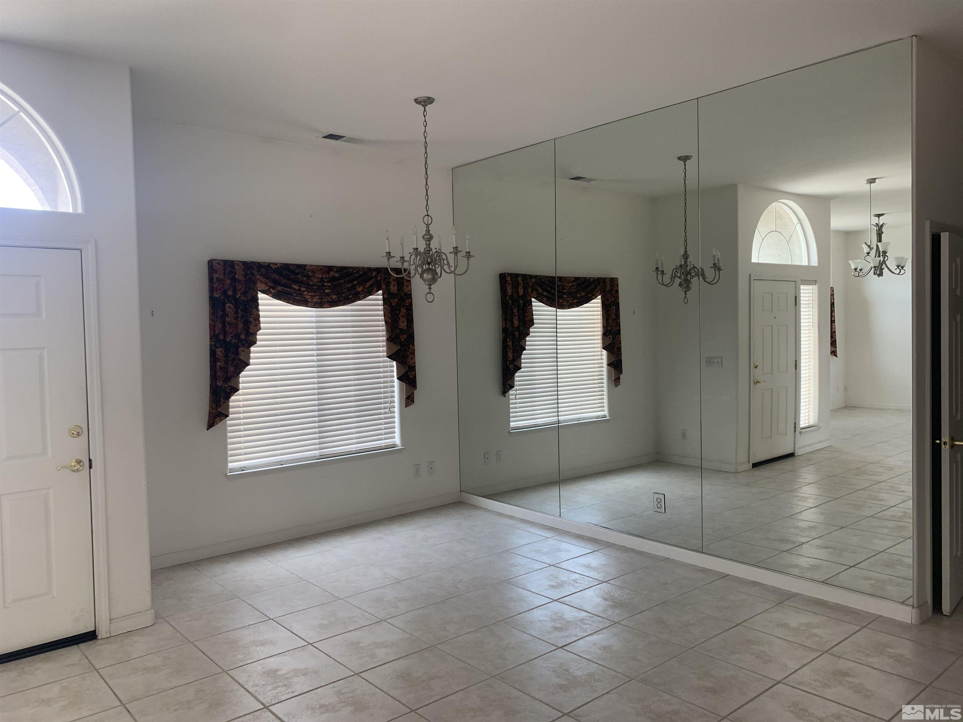 1124 University Ridge Drive Reno, NV 89512 - Photo 8 of 24 a view of empty room with window