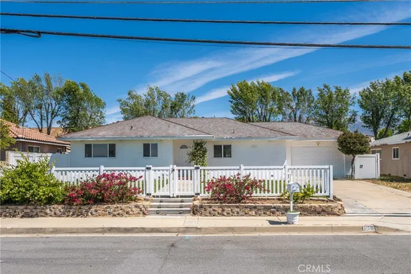 $2,350 | 1949 West Williams Street, Banning, CA 92220