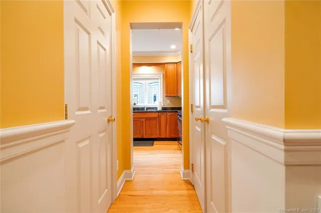 $4,300 | 160 Glenbrook Road, Unit 1A, Stamford, CT 06902