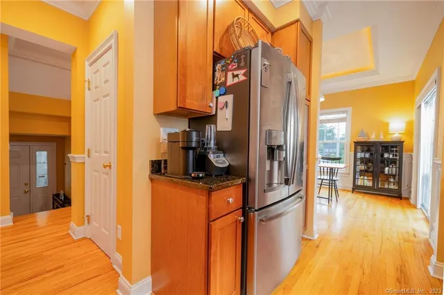 $4,300 | 160 Glenbrook Road, Unit 1A, Stamford, CT 06902