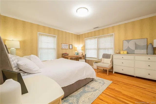 $4,300 | 160 Glenbrook Road, Unit 1A, Stamford, CT 06902