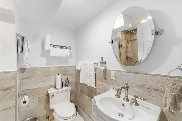 $1,800,000 | 19 Halsey Place, Valhalla, NY 10595