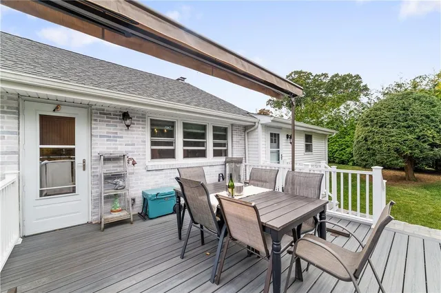 $1,800,000 | 19 Halsey Place, Valhalla, NY 10595