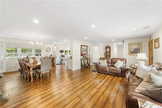 $1,800,000 | 19 Halsey Place, Valhalla, NY 10595