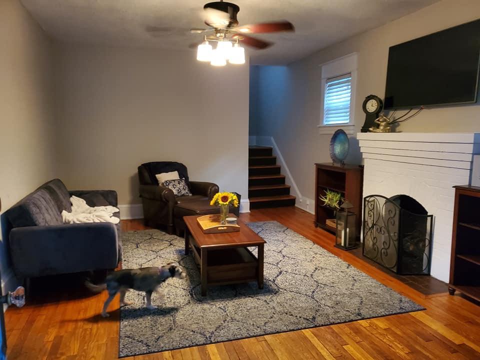1949 Belleville Road Southwest Roanoke, VA 24015 - Photo 8 of 29 Spacious bright livingroom