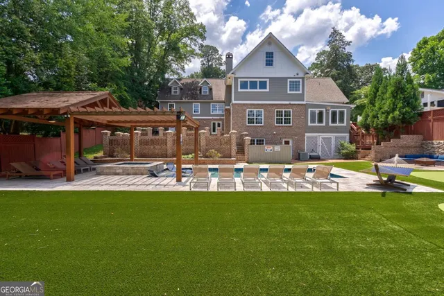 $2,000,000 | 224 Fortson Drive, Athens, GA 30606