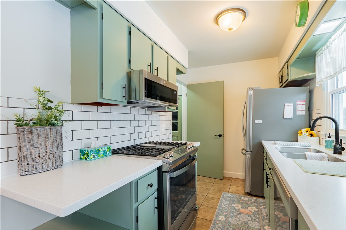 202 Tanner Street Bloomington, IL 61701 - Photo 12 of 39