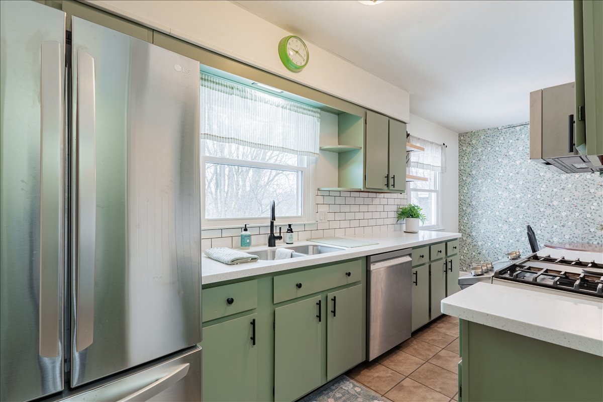 202 Tanner Street Bloomington, IL 61701 - Photo 13 of 39