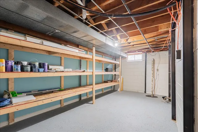 $185,000 | 202 Tanner Street, Bloomington, IL 61701