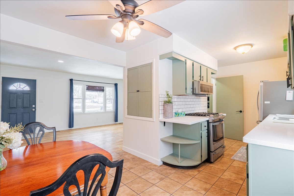 202 Tanner Street Bloomington, IL 61701 - Photo 10 of 39