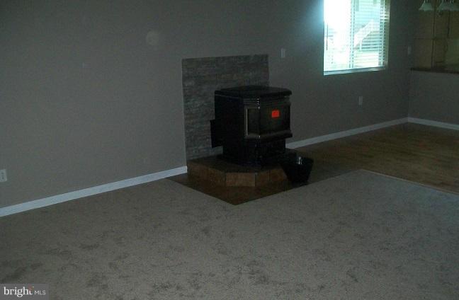 855 Seneca Park Road Baltimore, MD 21220 - Photo 6 of 12 Living Room