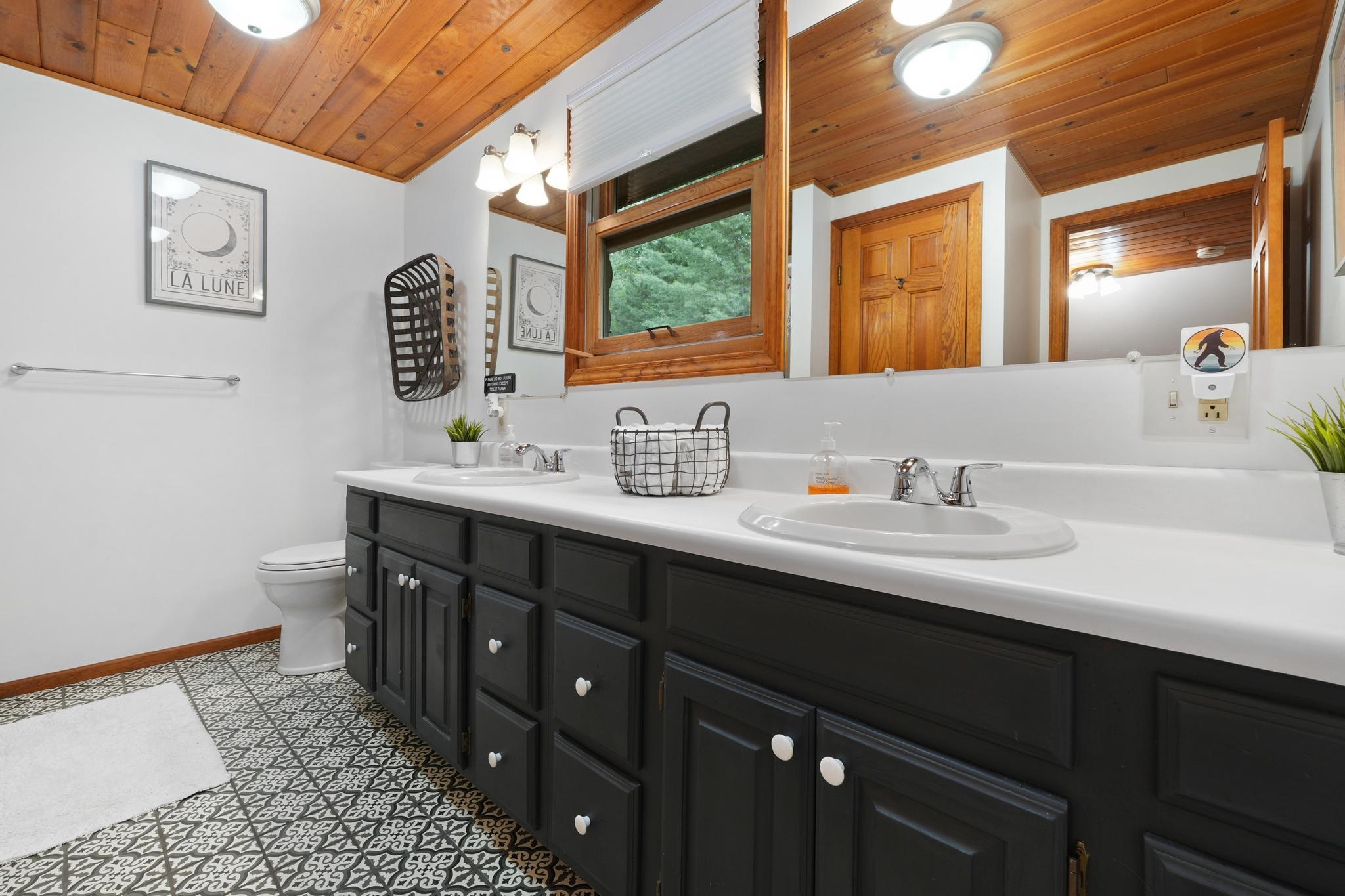 330 Rasho Road Traverse City, MI 49696 - Photo 26 of 45 1951015-7C4BC929-850E-48CD-8BF8-E97B02BA427D.JPG