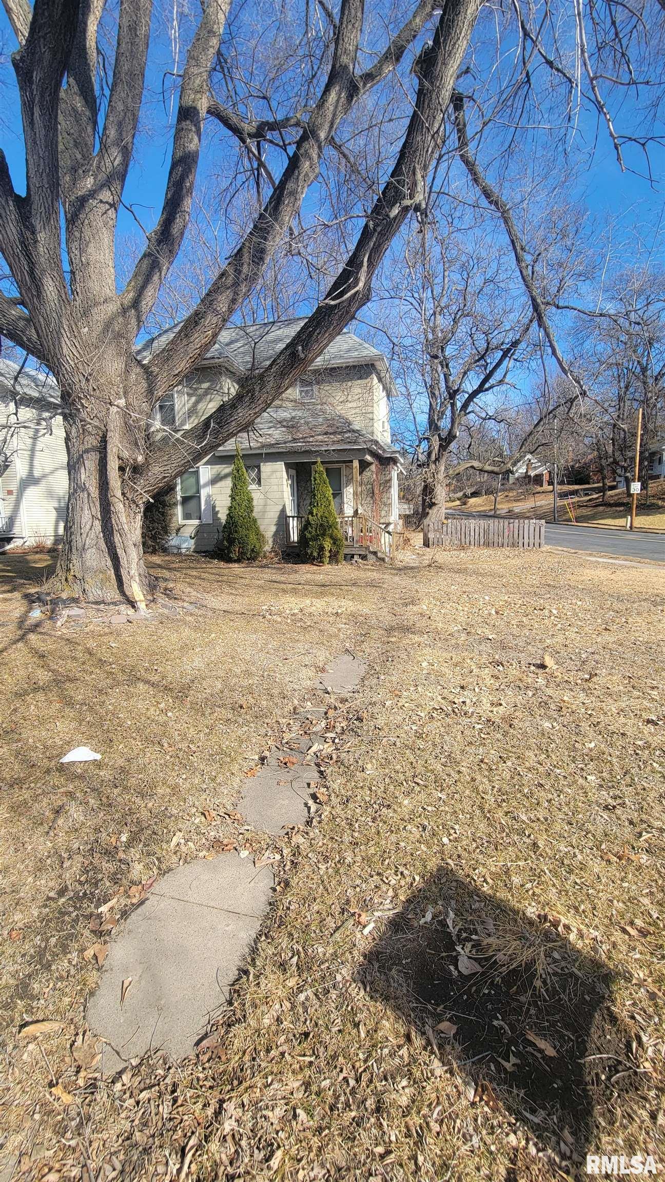 1407 Jersey Ridge Road Davenport, IA 52803 - Photo 3 of 7 Gallery Image 3