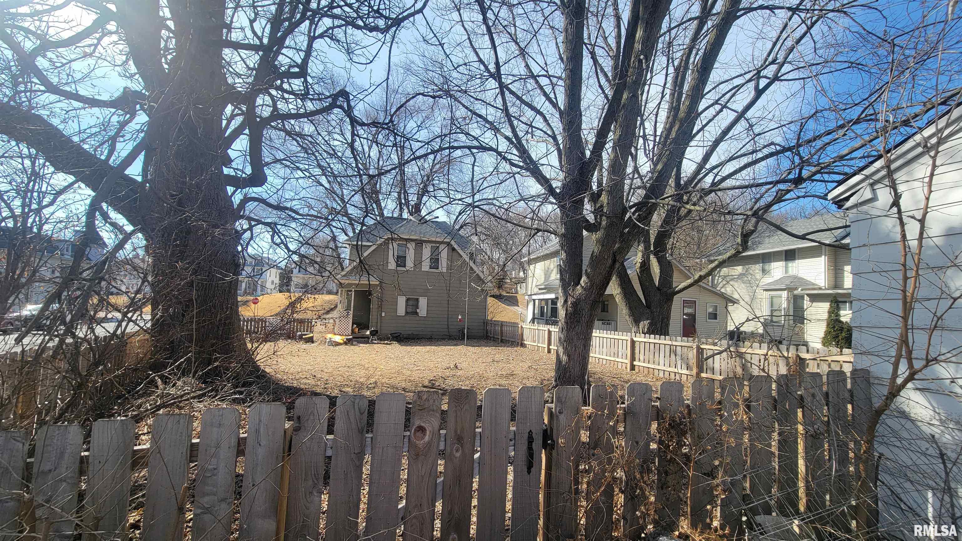 1407 Jersey Ridge Road Davenport, IA 52803 - Photo 6 of 7 Gallery Image 6