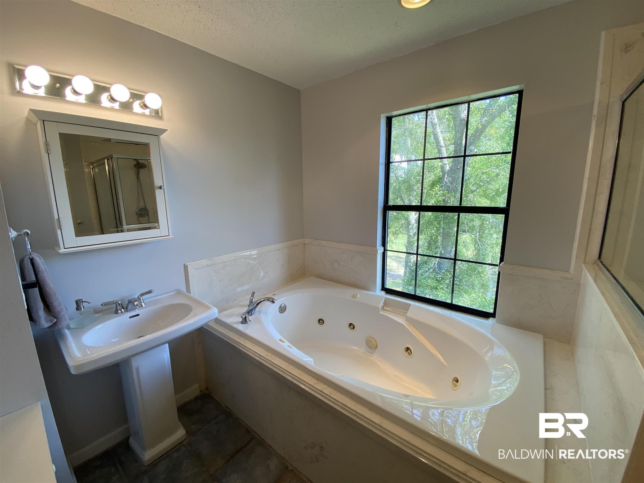 103 Broadmoor Drive Daphne, AL 36526 - Photo 16 of 33