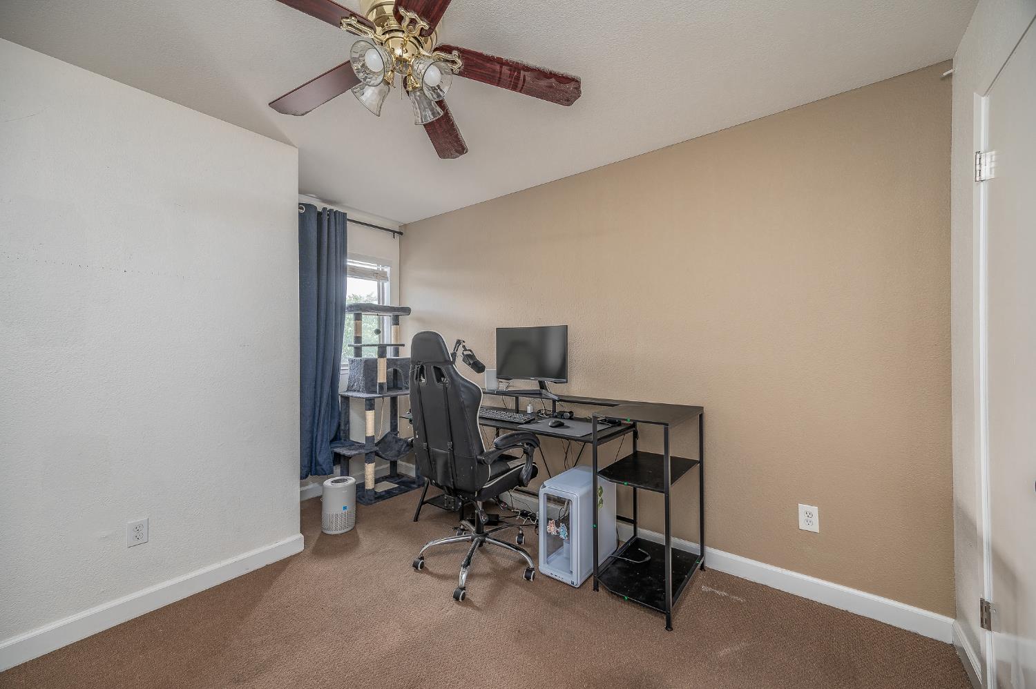581 Lincoln Avenue, Unit B Modesto, CA 95354 - Photo 19 of 24