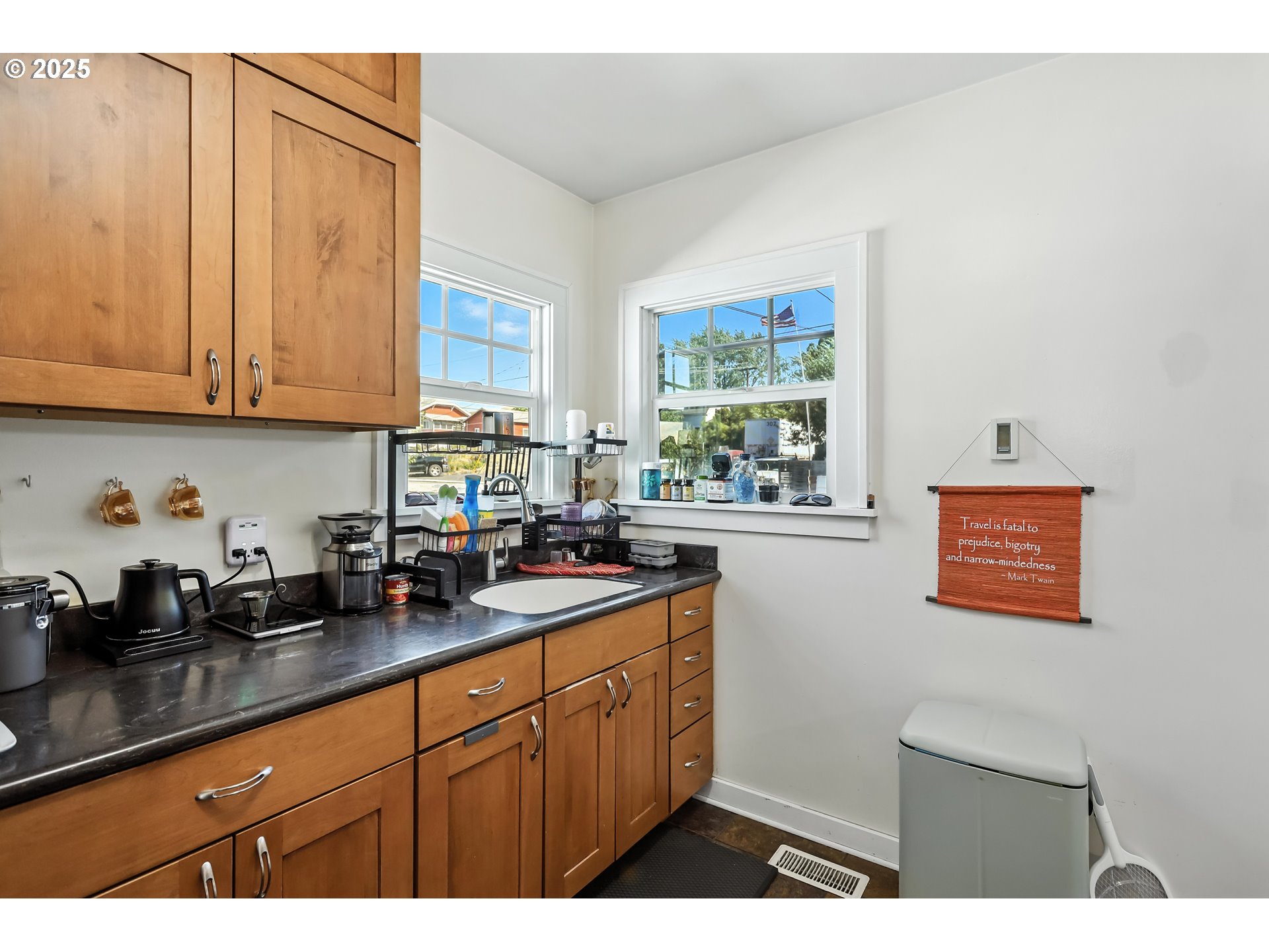 1014 East 7th Street The Dalles, OR 97058 - Photo 16 of 26