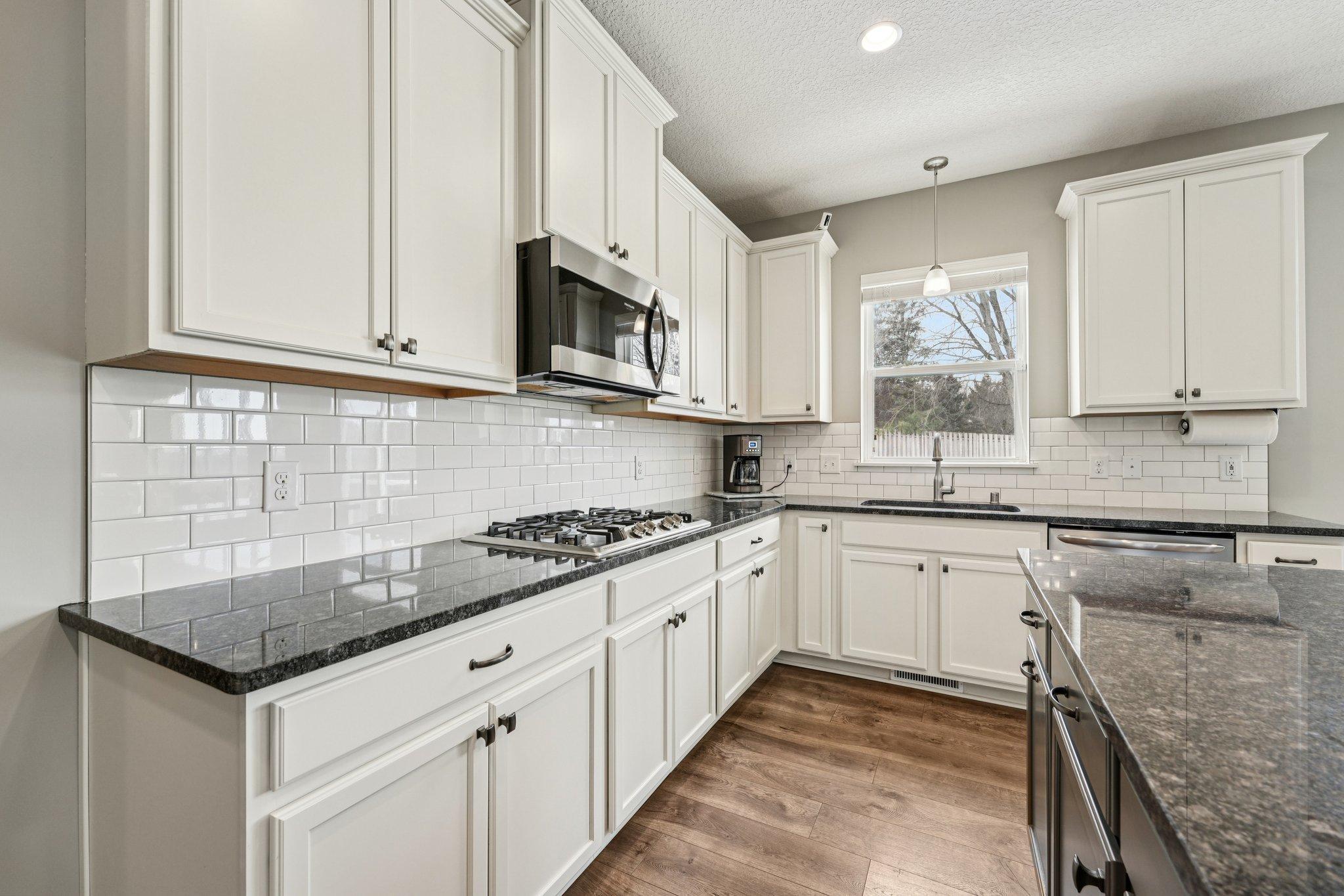 15244 Edgewood Avenue Savage, MN 55378 - Photo 15 of 56