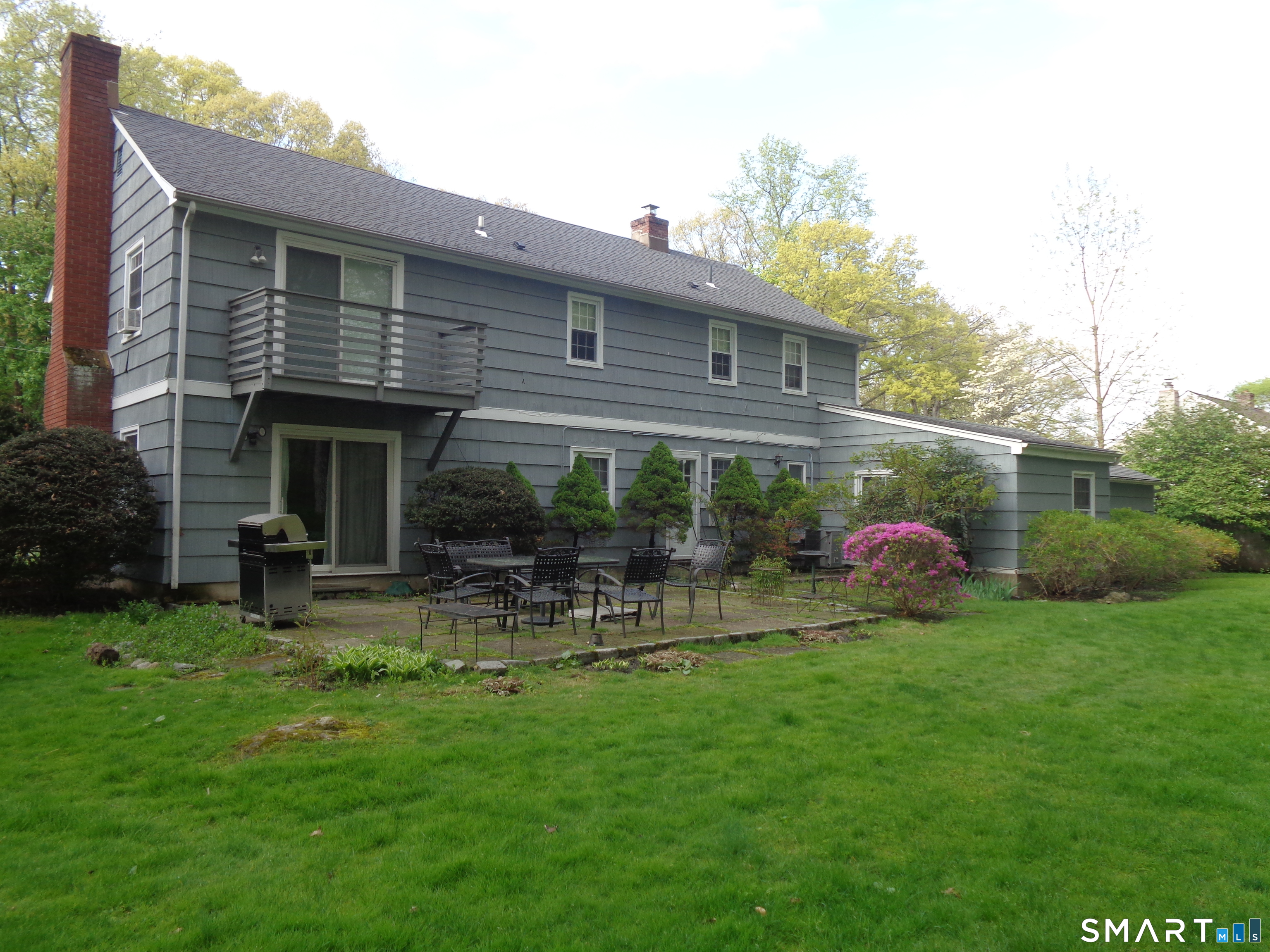 151 Sun Dance Road Stamford, CT 06905 - Photo 4 of 19