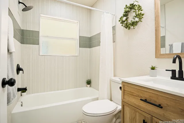 $1,800 | 462 Springwood Lane, San Antonio, TX 78216