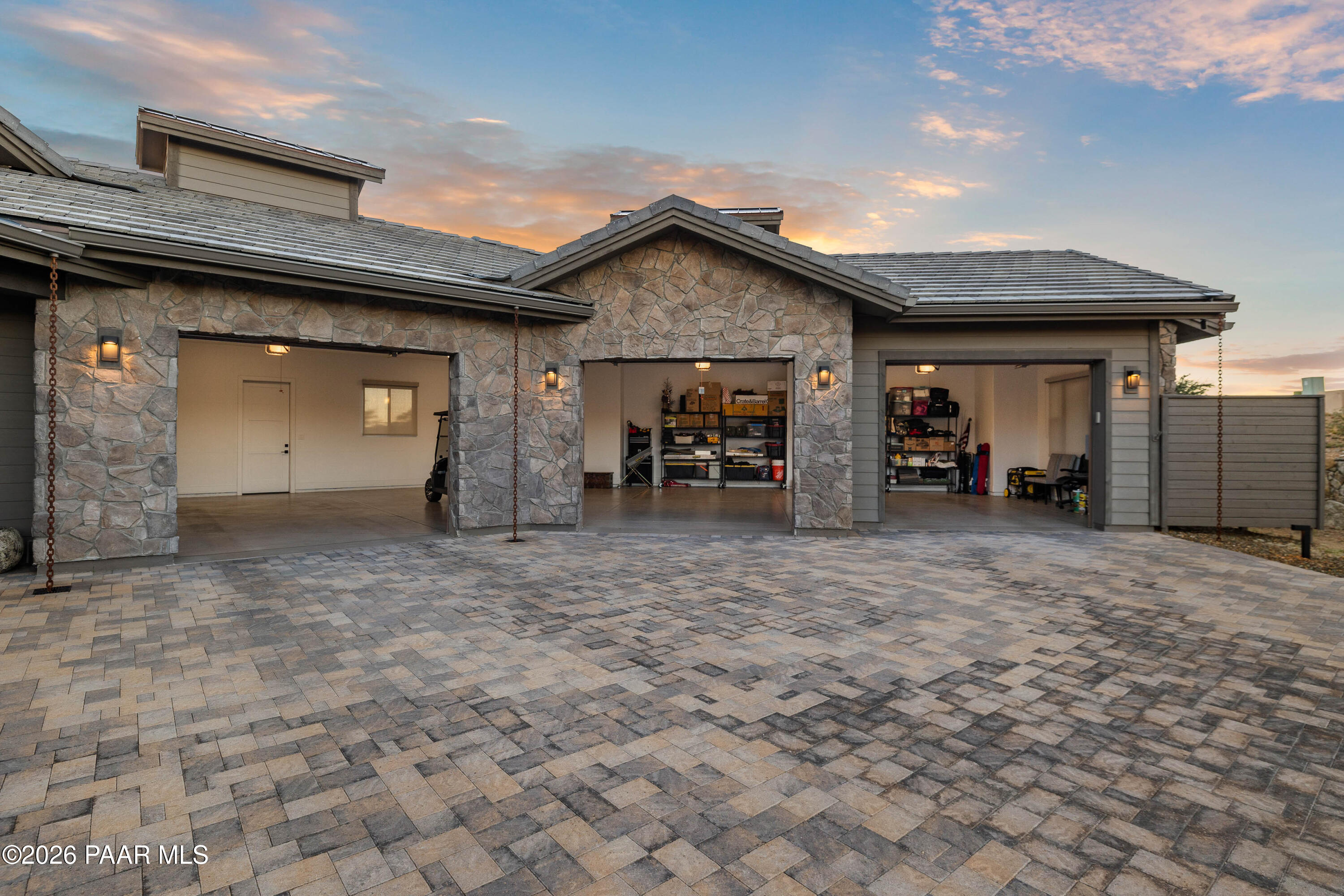 5475 West Three Forks Road Prescott, AZ 86305 - Photo 4 of 65 4-Garage (2)