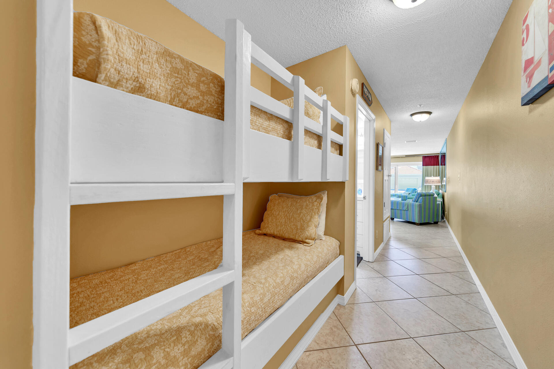 2606 Scenic Gulf Drive, Unit 4107 Miramar Beach, FL 32550 - Photo 18 of 55 a view of a living room