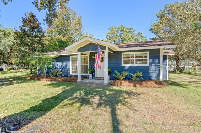 $290,000 | 313 1st Avenue, Ridgeland, SC 29936