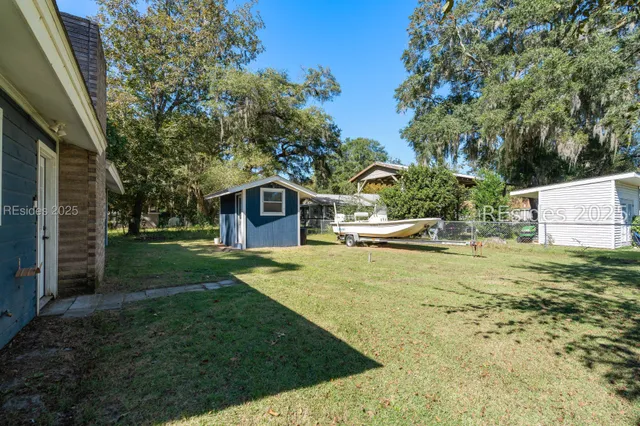 $290,000 | 313 1st Avenue, Ridgeland, SC 29936