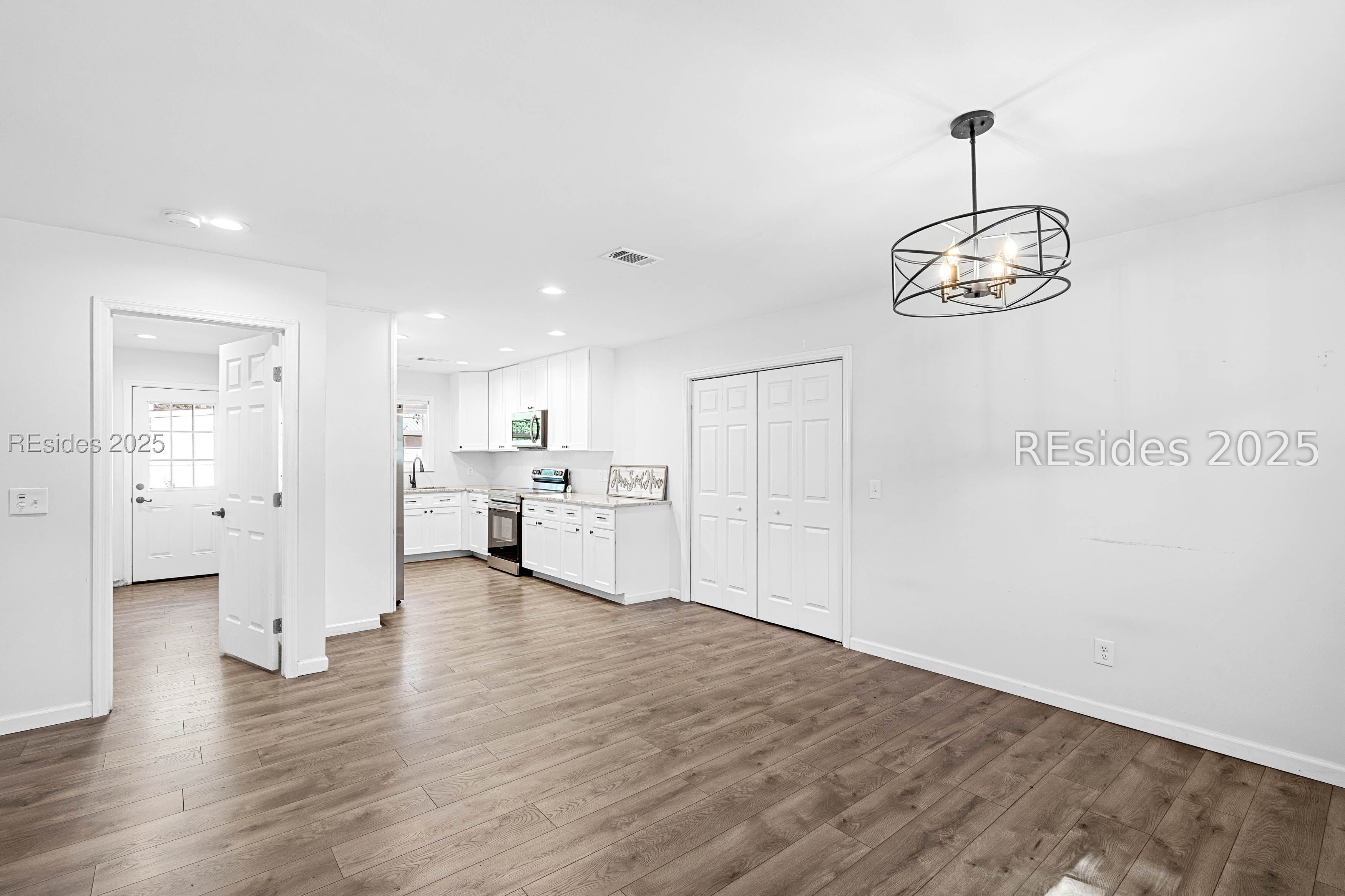 313 1st Avenue Ridgeland, SC 29936 - Photo 4 of 42