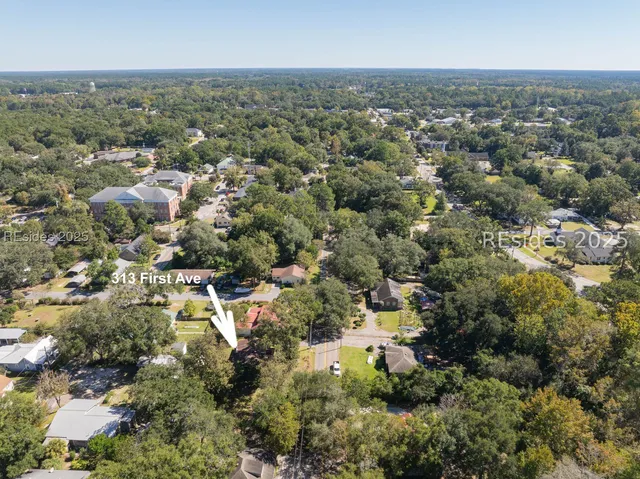 $290,000 | 313 1st Avenue, Ridgeland, SC 29936