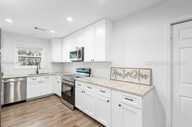 $290,000 | 313 1st Avenue, Ridgeland, SC 29936