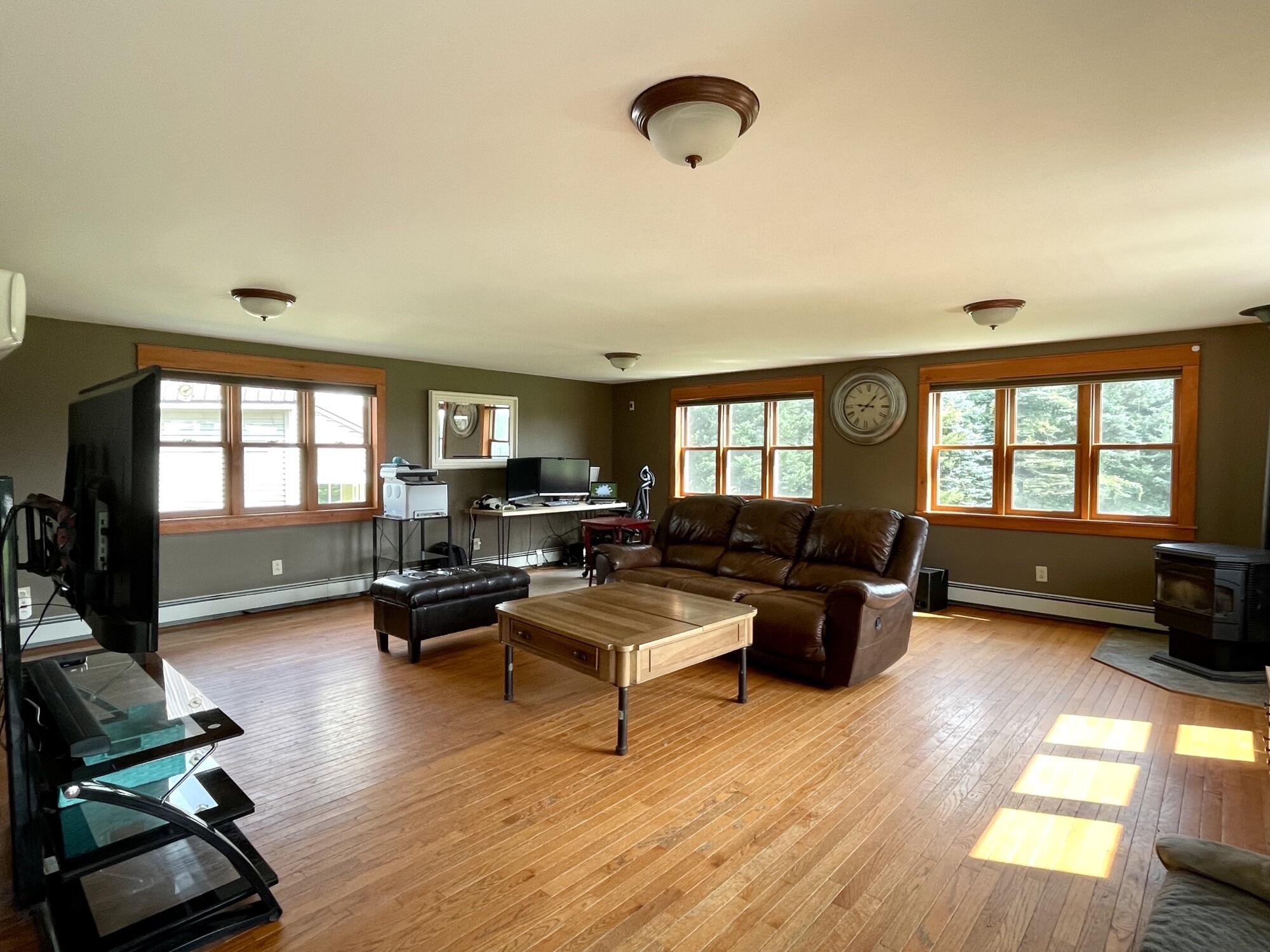 3579 Middle Road Sidney, ME 04330 - Photo 30 of 41 Great Room