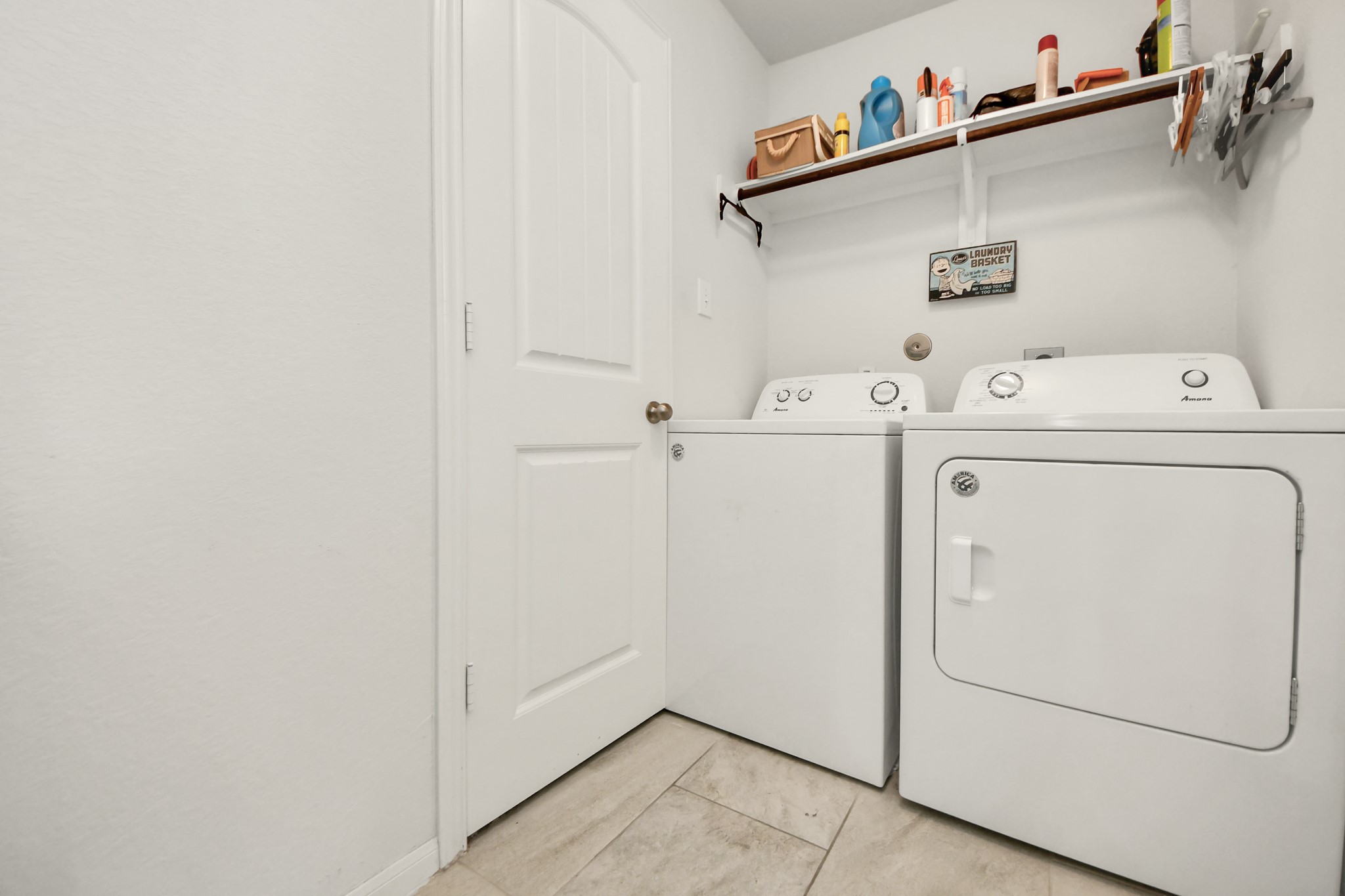 6226 Mason Way Rosenberg, TX 77471 - Photo 22 of 30 a utility room with dryer and washer