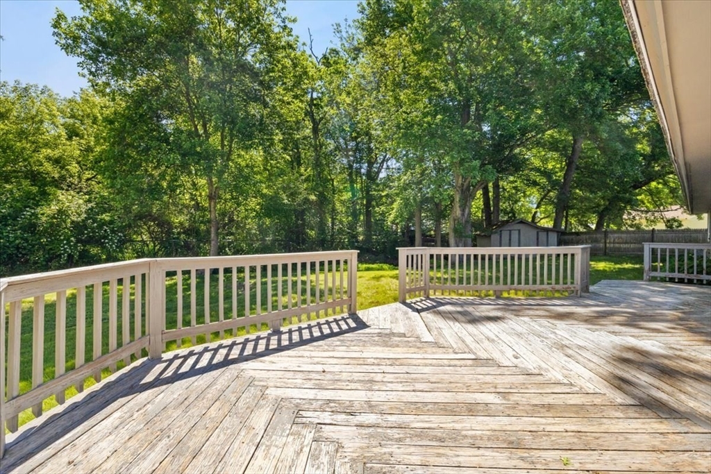 27 Nadine Road Brockton, MA 02302 - Photo 7 of 42