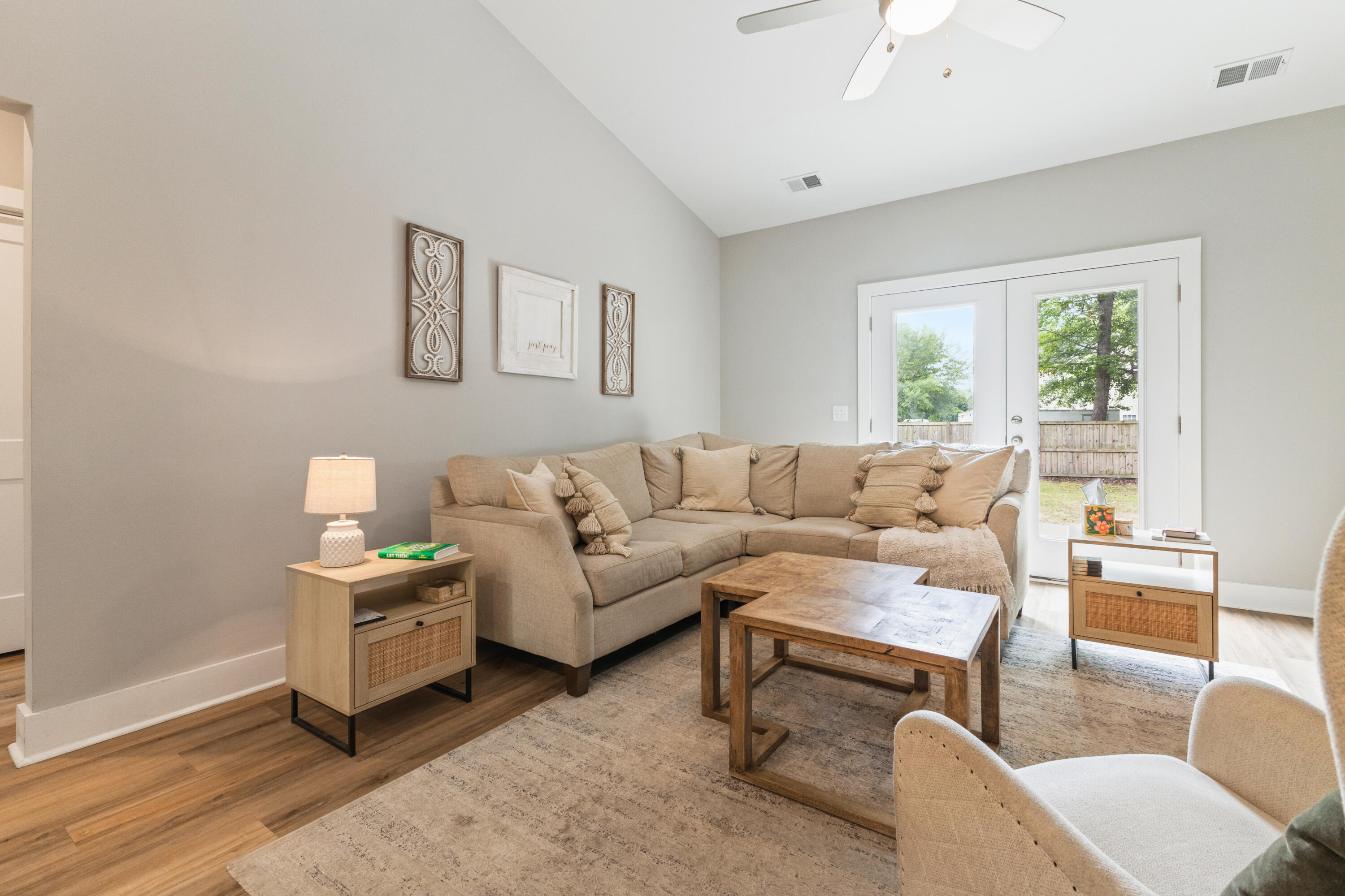204 Read Street Moncks Corner, SC 29461 - Photo 10 of 25 living room